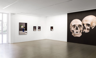 left: Felix Dobbert, SOME FLOWERS, 2014 /
right: Shirana Shahbazi