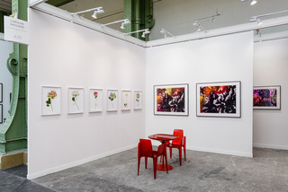 CAROLINE SMULDERS, Felix Dobbert: RANDOM FLOWERS (left) / Marie-Jo Lafontaine (right) / Photo: Grégory Copitet 